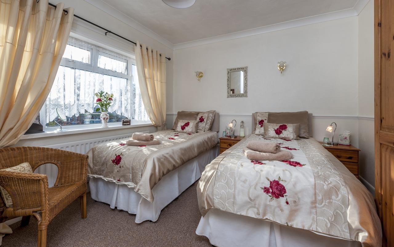 Wimborne Lodge Wimborne Minster Esterno foto